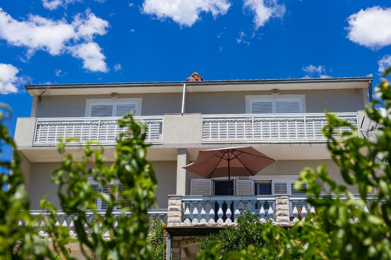 Apartments Rose Trogir Zewnętrze zdjęcie